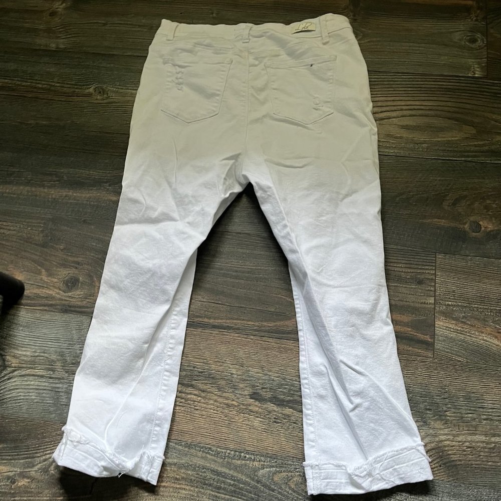 white denim capris LOLA JEANS